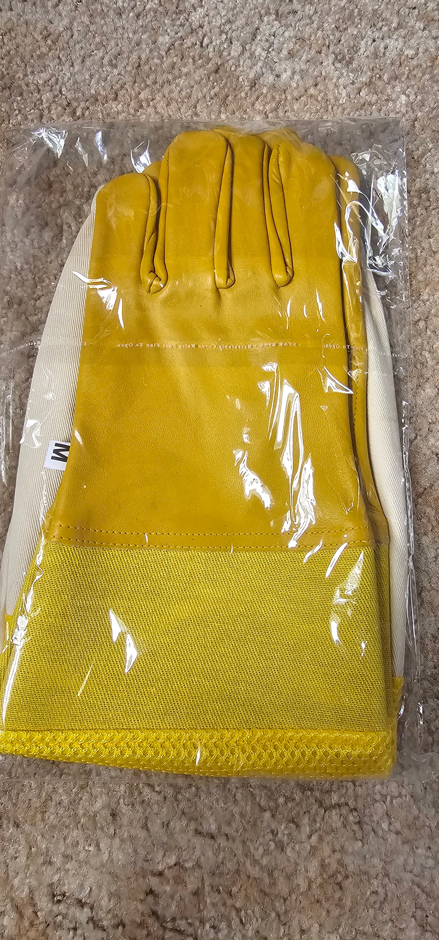 Cowhide Beekeeping Gloves - Castle Hives