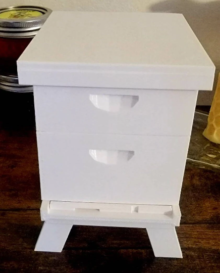 3D Printed Model Hive 🖨️