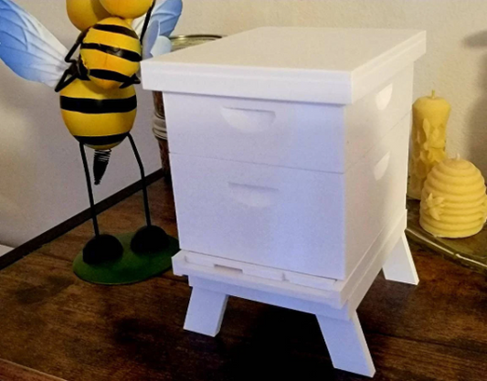 3D Printed Model Hive 🖨️